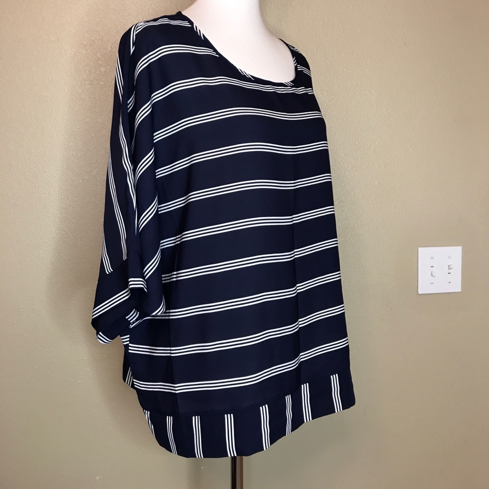 CHARMING CHARLIE Naval Oversized Colored Top M